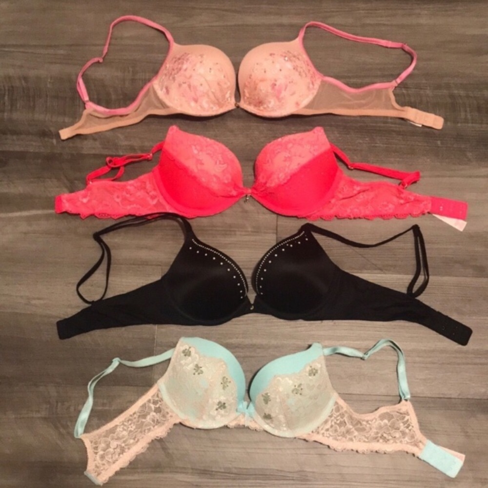 Bundle of 4 super sexy VS push-up bras